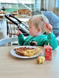 Kids Eat for &pound;1 At ASDA Cafe