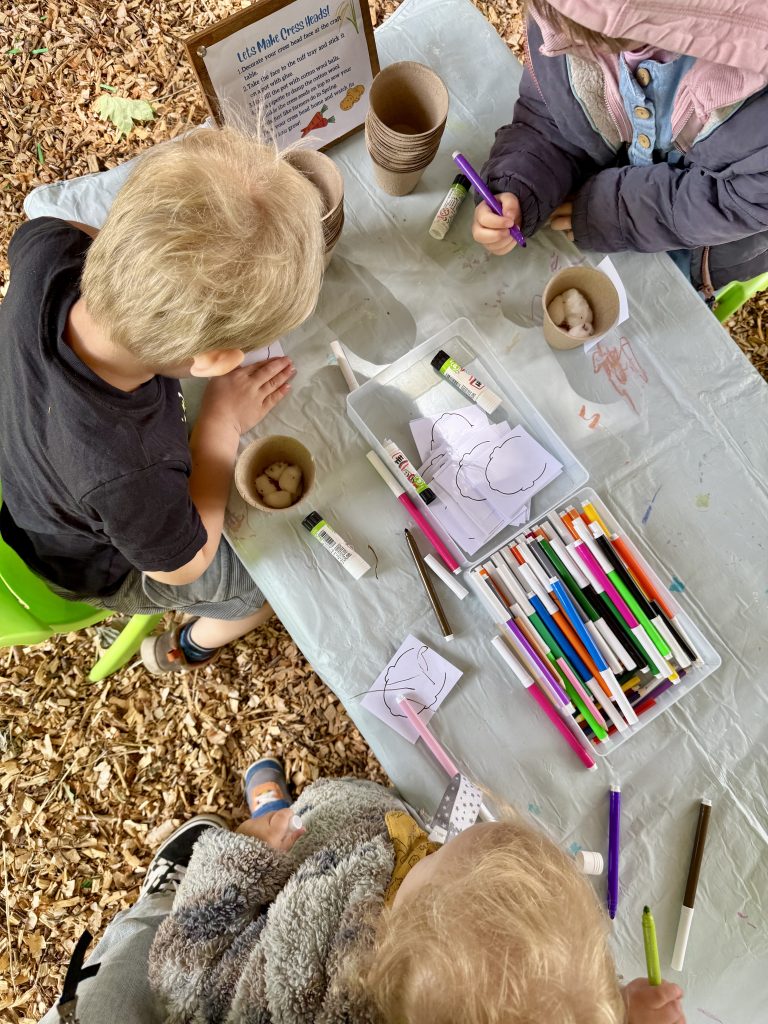 craft-at-cheery-and-chipper-pet-and-play-sessions